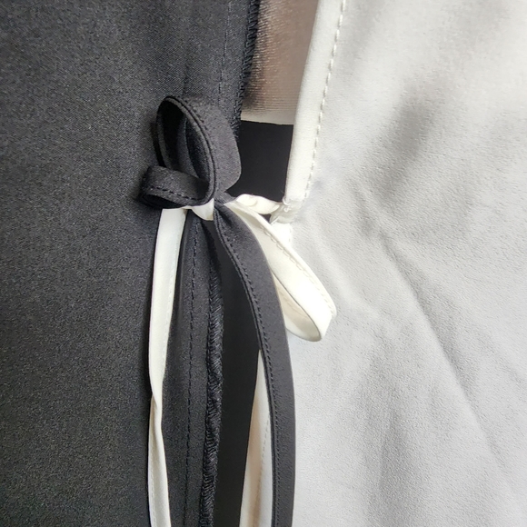 Skue Curve Sz 1XL Black & White Ruffle Sleeve Collar Neck Wrap Dress Tie Waist - Picture 13 of 16